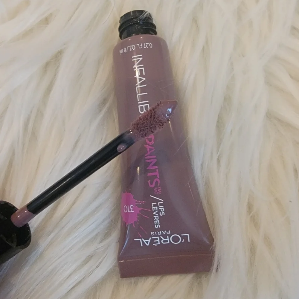 L'Oreal Paris Infallible Lip Paints Taupeless #310